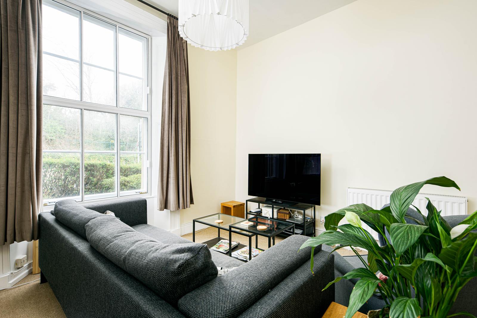 2 bed apartment for sale in Cotham Road, Bristol  - Property Image 3