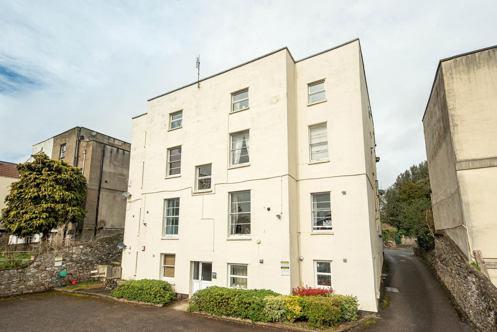 2 bed apartment for sale in Cotham Road, Bristol  - Property Image 9