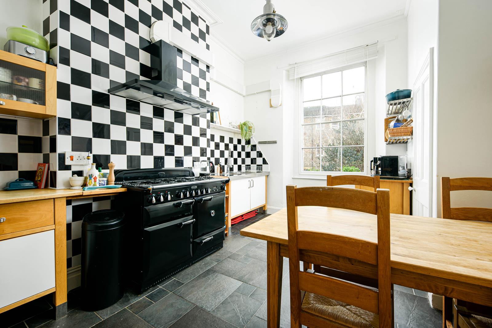2 bed apartment to rent in Arlington Villas, Bristol  - Property Image 3