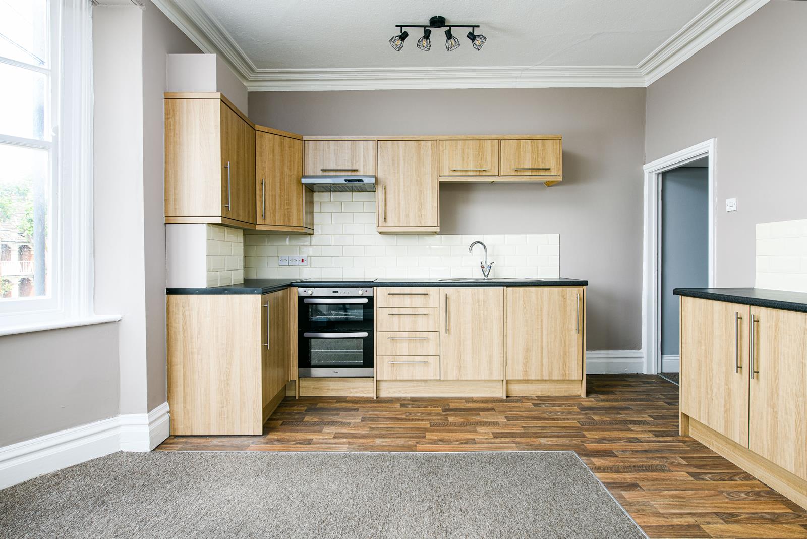 2 bed flat for sale in Station Road, Bristol 6