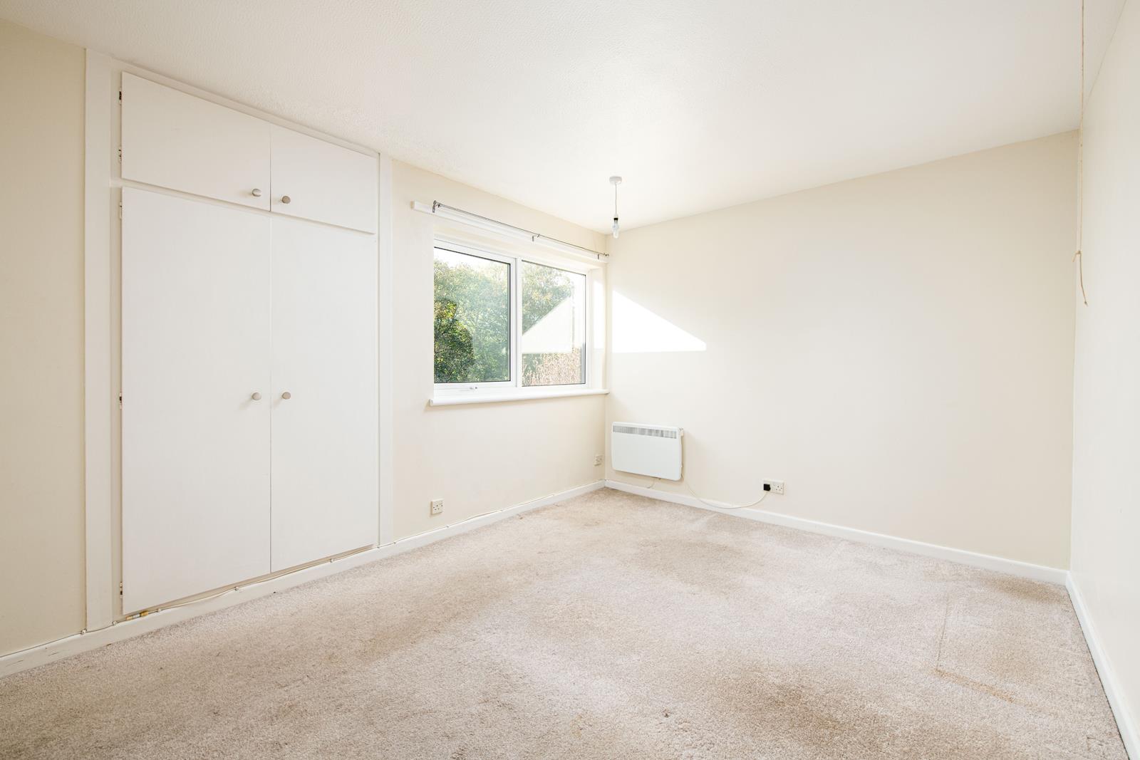 2 bed apartment for sale in Northover Close, Bristol 8