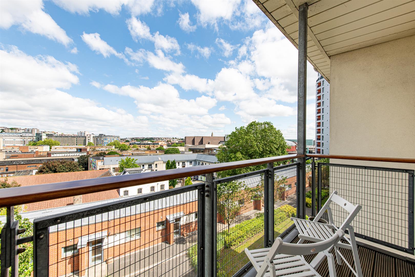 2 bed apartment to rent in Horizon Broad Weir, Bristol  - Property Image 2