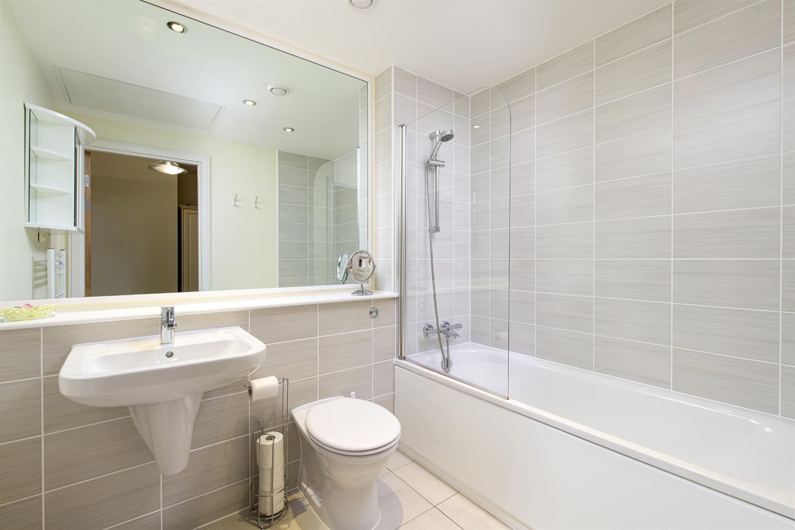 2 bed apartment to rent in Horizon Broad Weir, Bristol 10