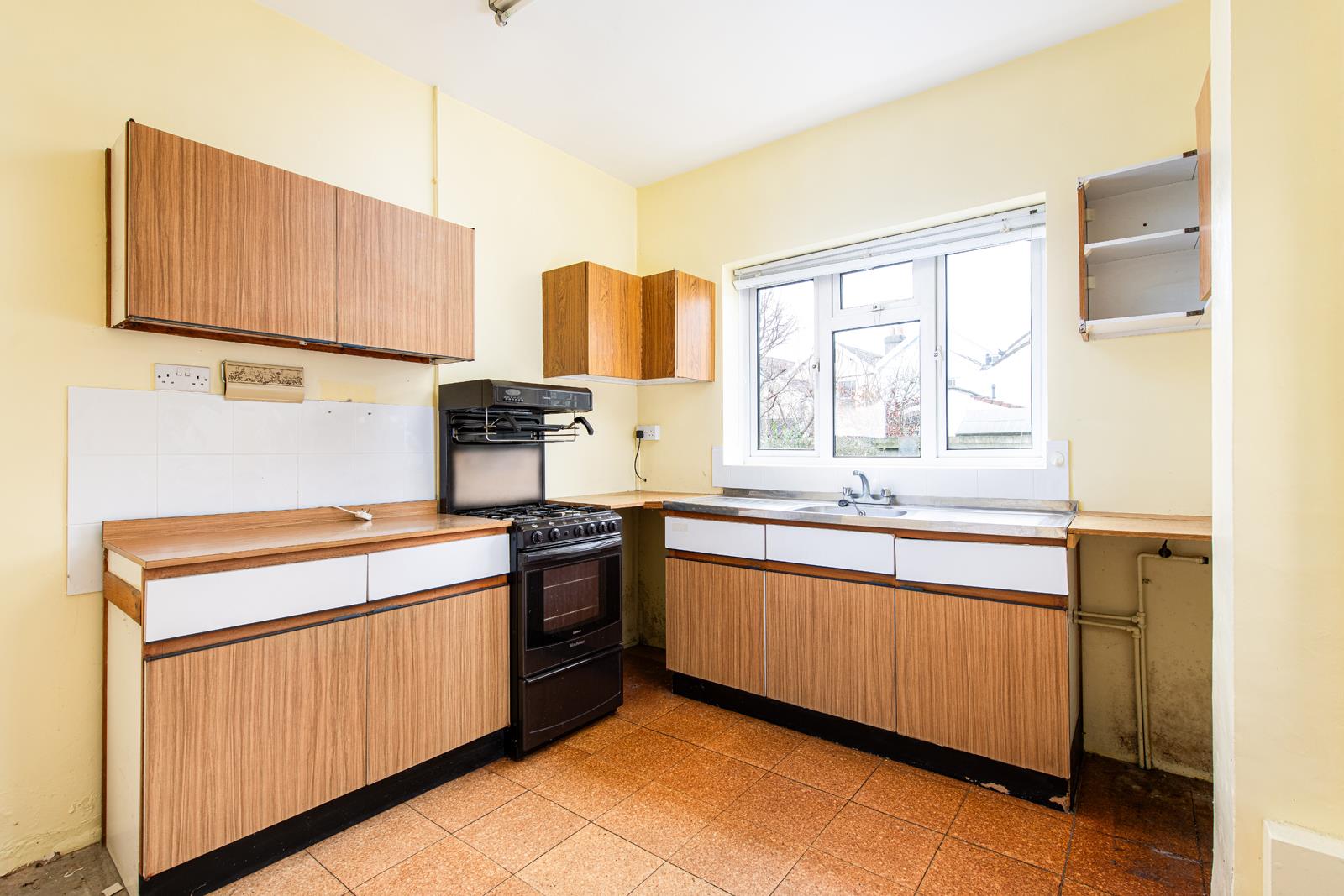 3 bed house for sale in Brookfield Avenue, Bristol  - Property Image 2