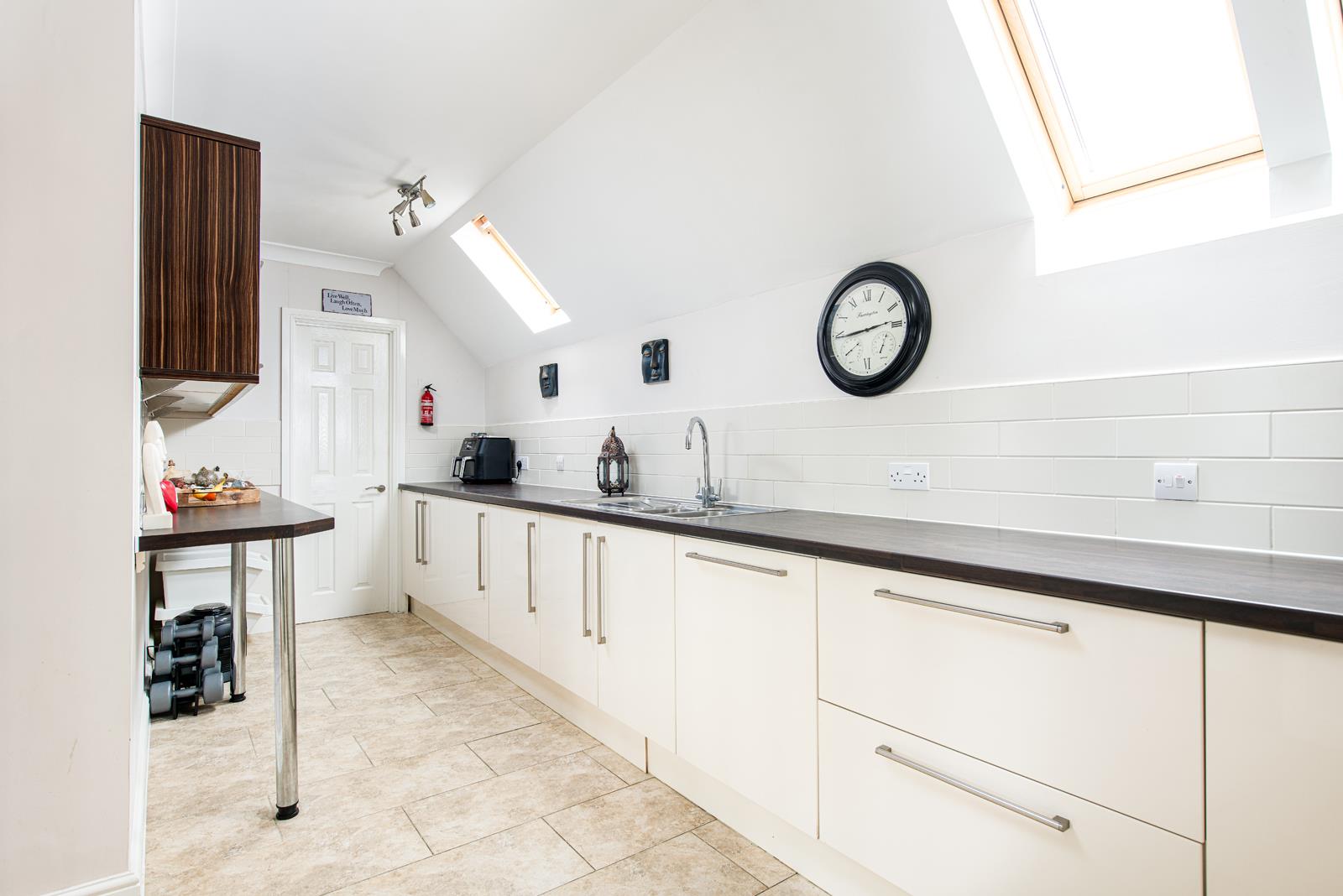 2 bed flat for sale in The Old Orchard, Bristol 5