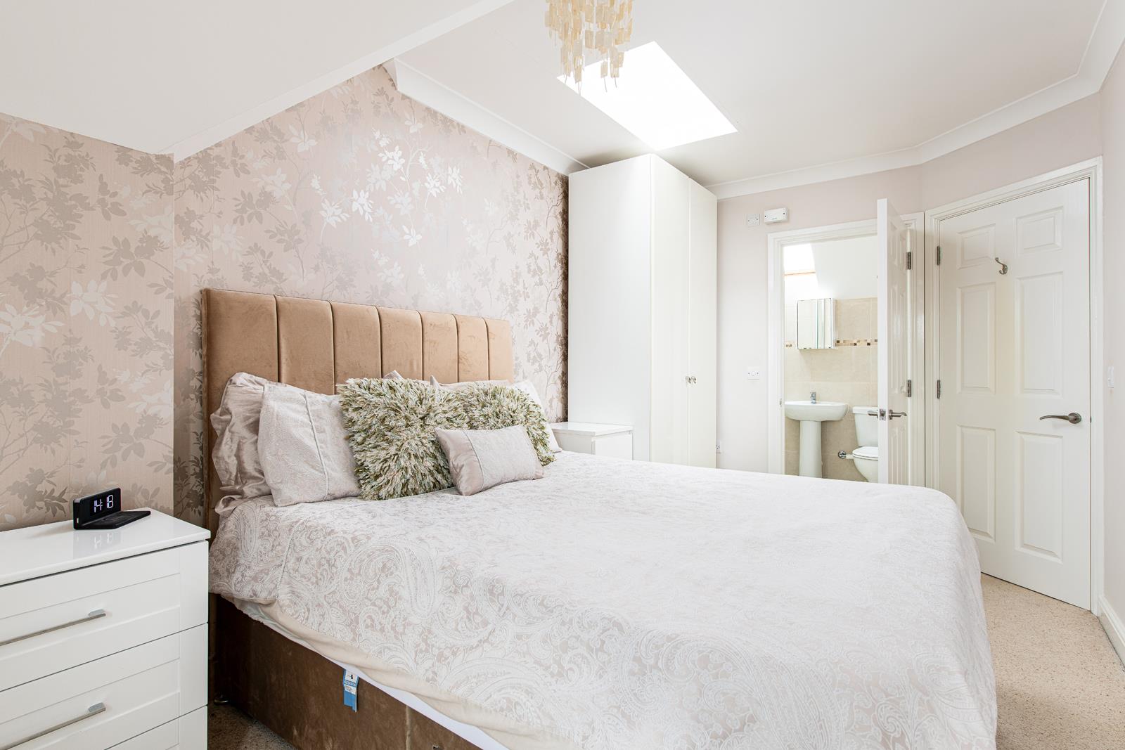 2 bed flat for sale in The Old Orchard, Bristol  - Property Image 9