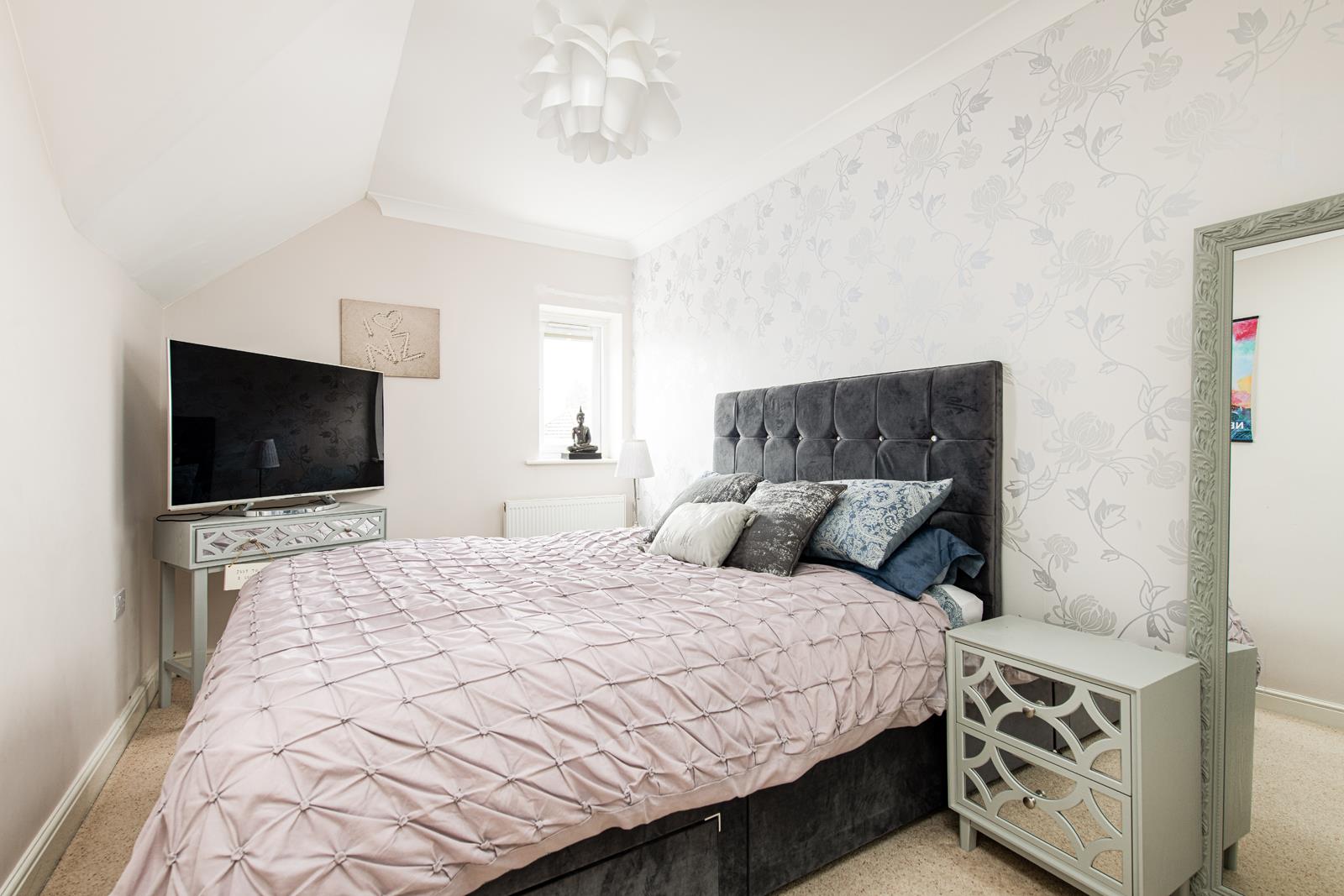 2 bed flat for sale in The Old Orchard, Bristol  - Property Image 8