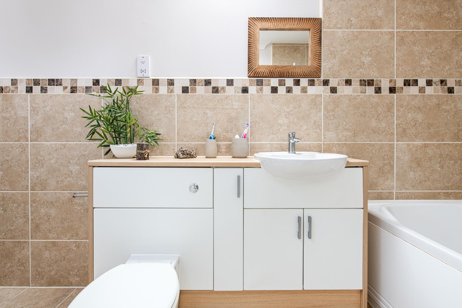 2 bed flat for sale in The Old Orchard, Bristol 11