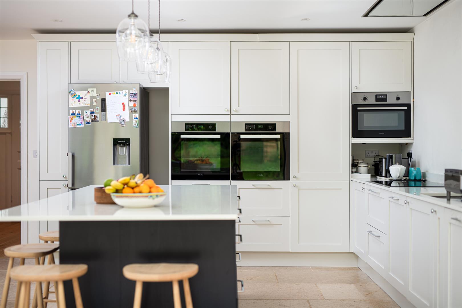 4 bed house to rent in Roman Way, Bristol 16