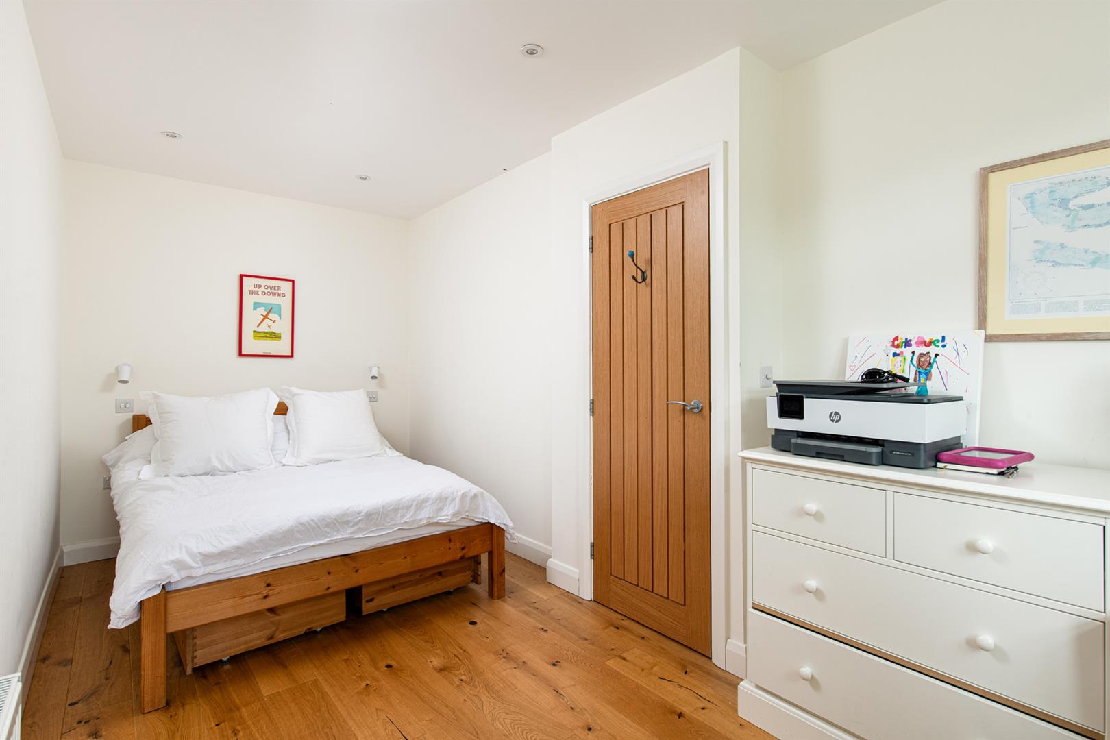 4 bed house to rent in Roman Way, Bristol 13