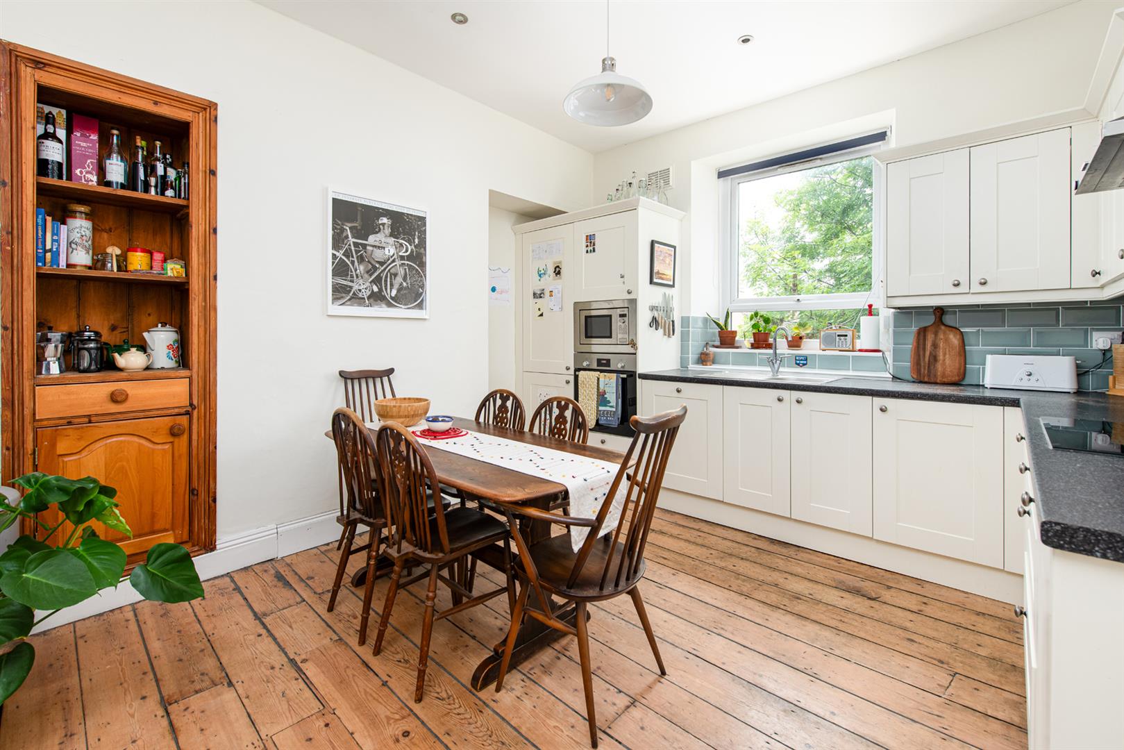 2 bed apartment to rent in Grosvenor Road, Bristol 6