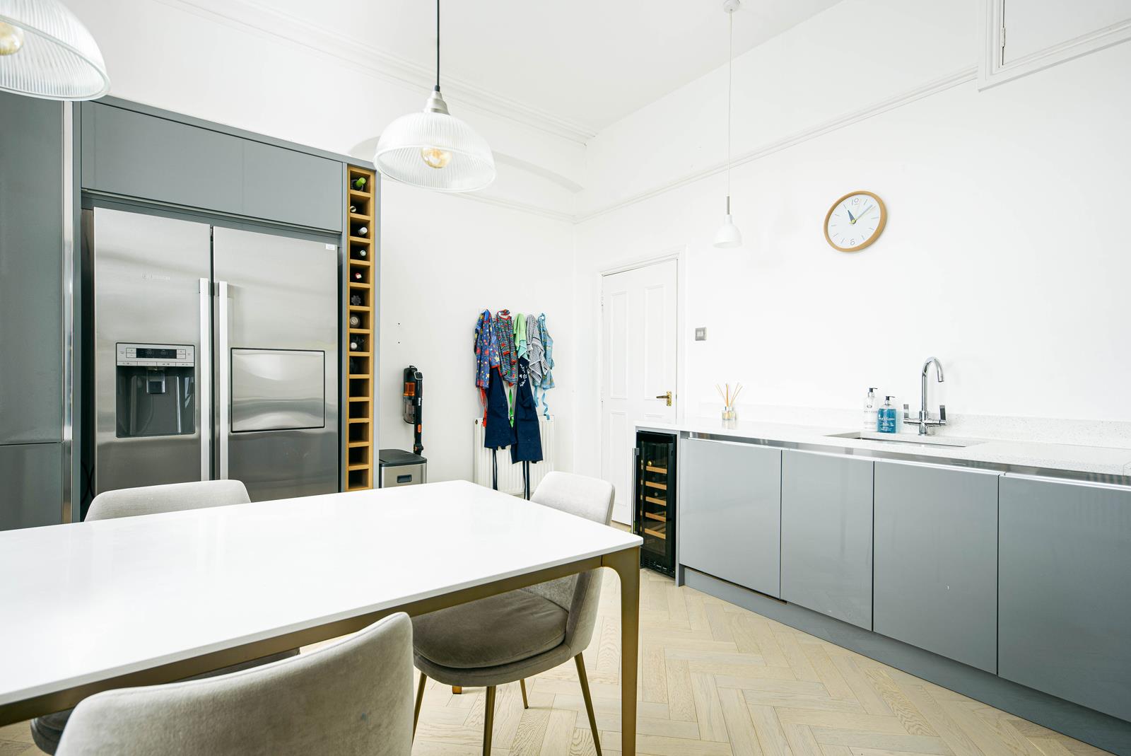 4 bed apartment to rent in Percival Road, Bristol 4