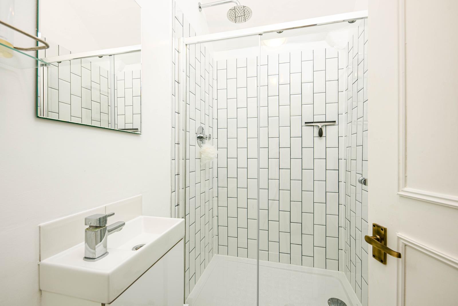 4 bed apartment to rent in Percival Road, Bristol  - Property Image 13