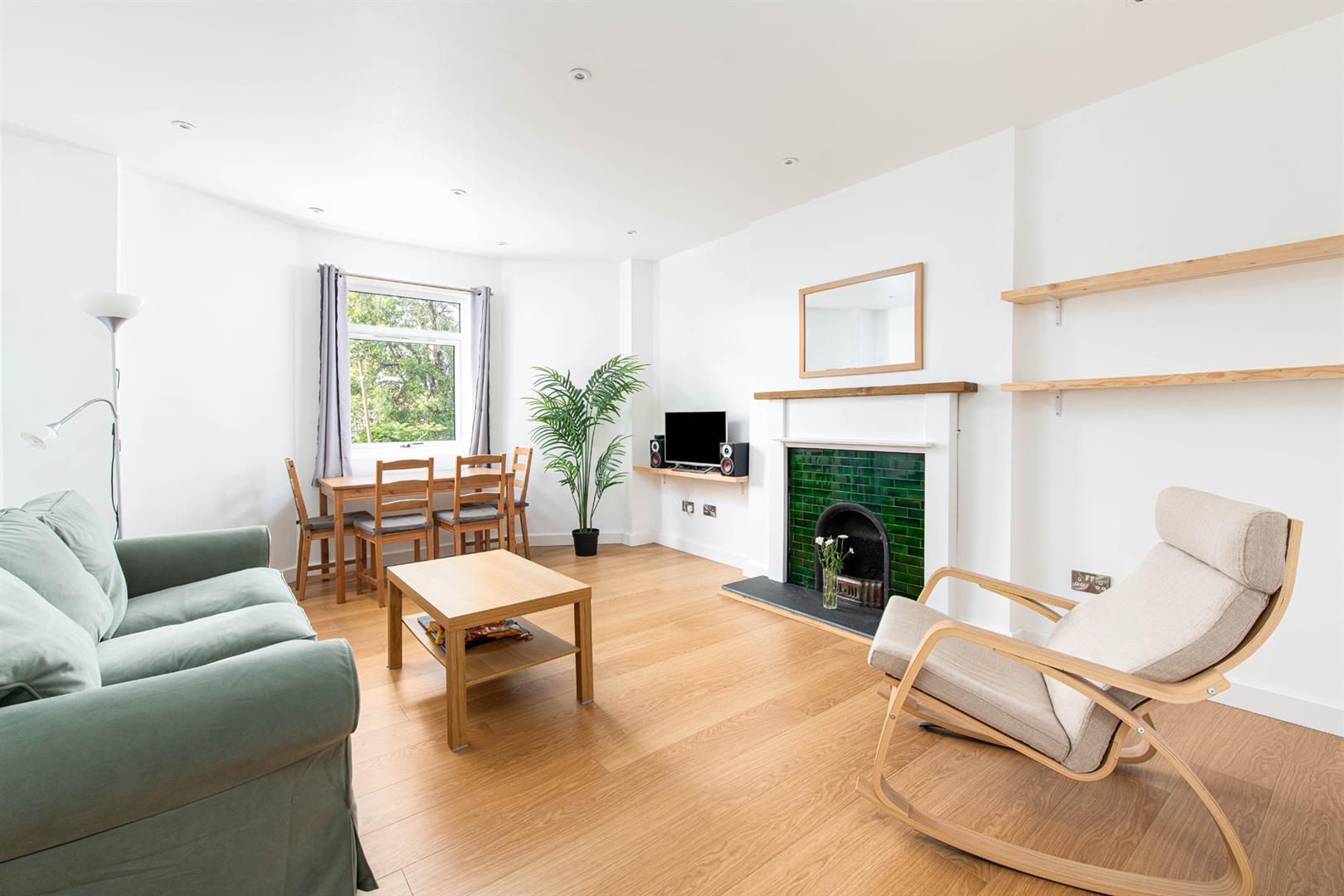 2 bed flat to rent in Belmont Road, Bristol 4