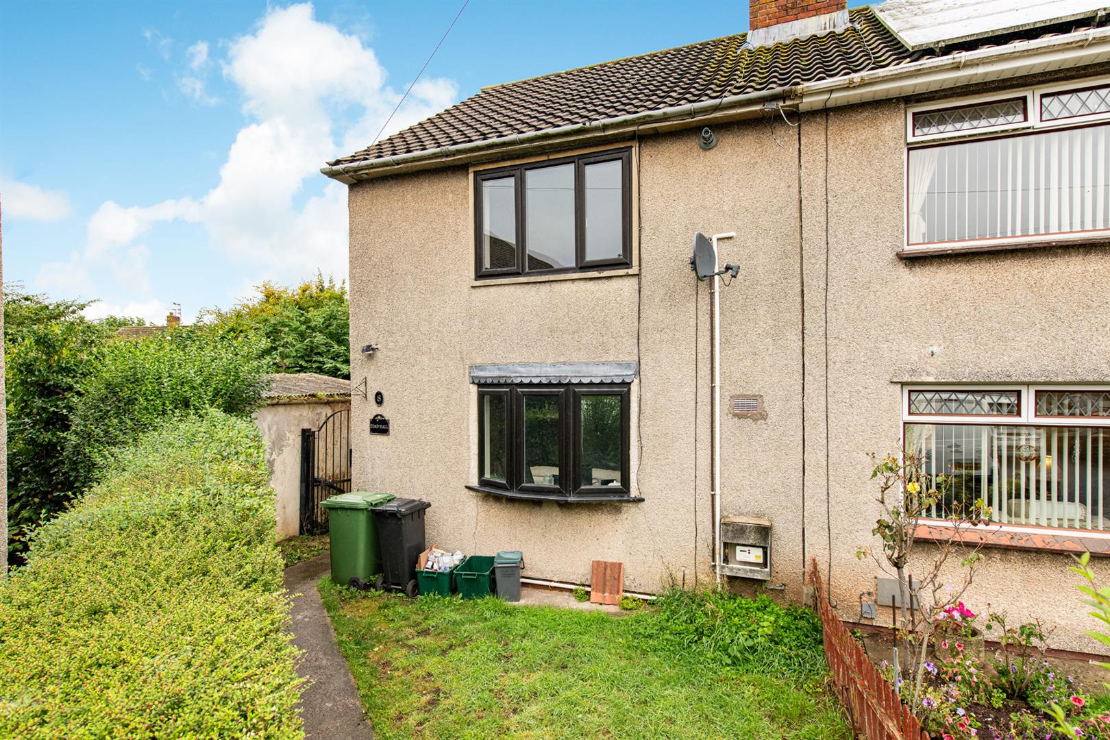 2 bed house to rent in Kimberley Close, Bristol 12