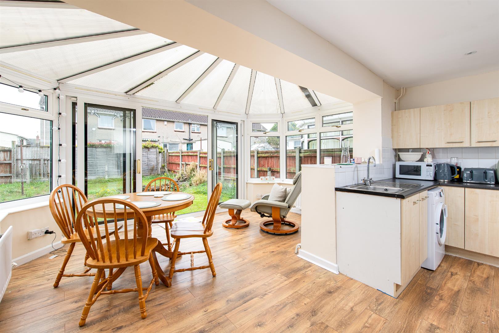 2 bed house to rent in Kimberley Close, Bristol 2