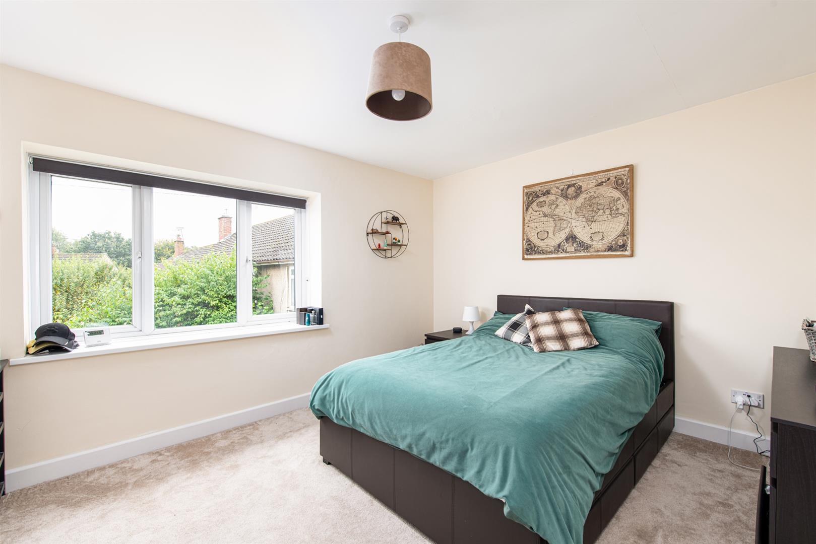 2 bed house to rent in Kimberley Close, Bristol 3