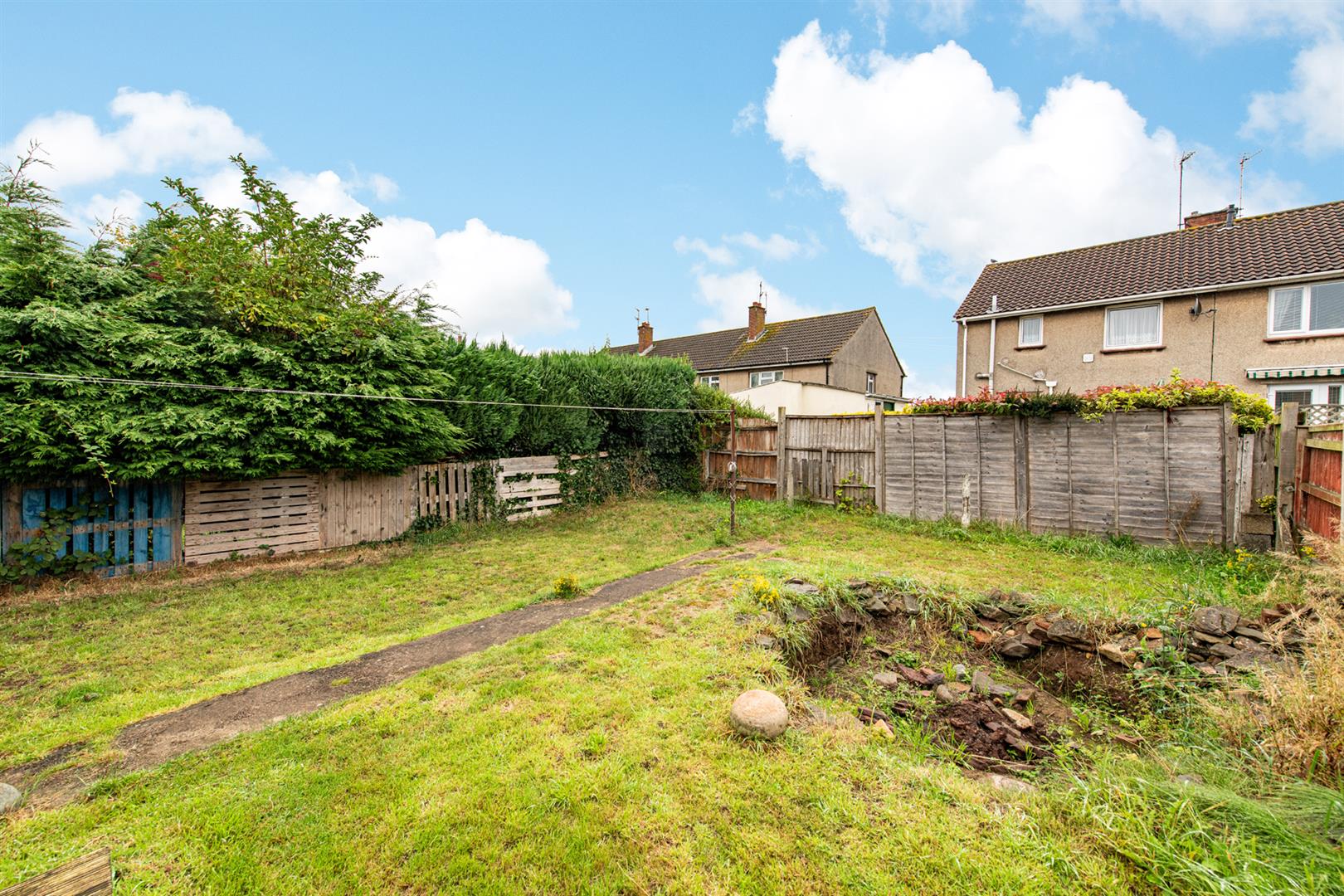 2 bed house to rent in Kimberley Close, Bristol 14