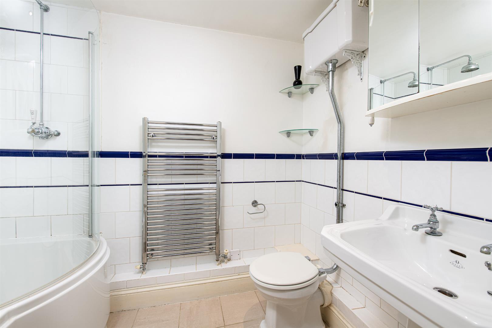 2 bed apartment for sale in Redland Road, Bristol 8