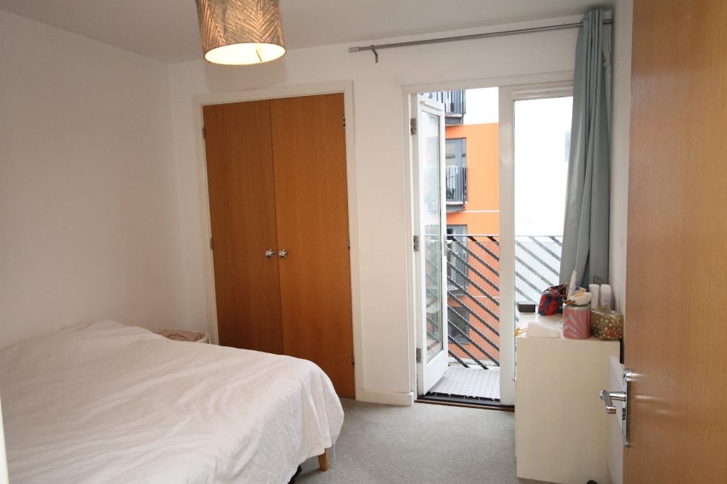 2 bed apartment to rent in Waterloo Road, Bristol 3