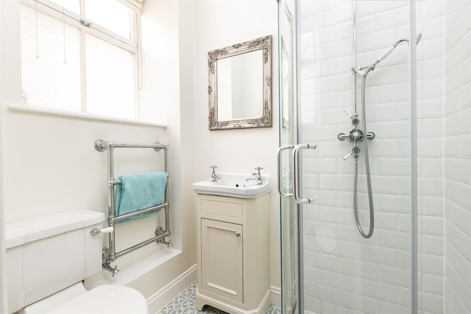 2 bed apartment for sale in Lower Redland Road, Bristol  - Property Image 8