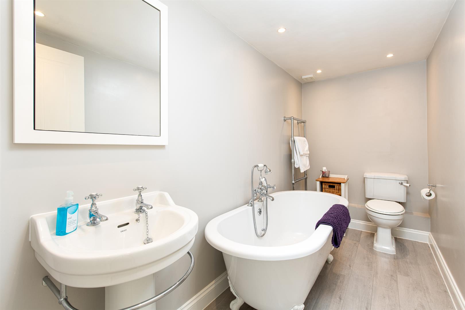 2 bed apartment for sale in Lower Redland Road, Bristol  - Property Image 4