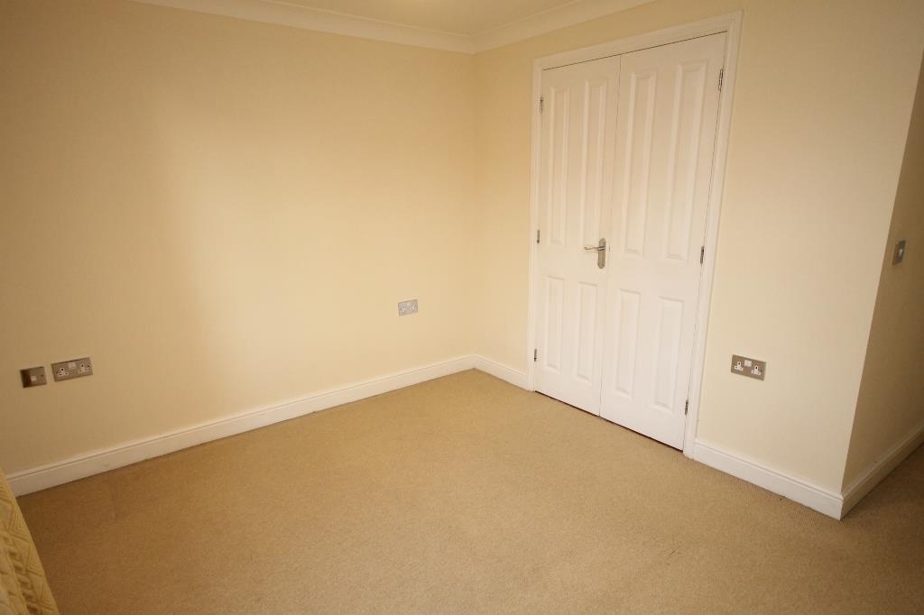 2 bed apartment to rent in Strathearn Drive, Westbury-On-Trym 4