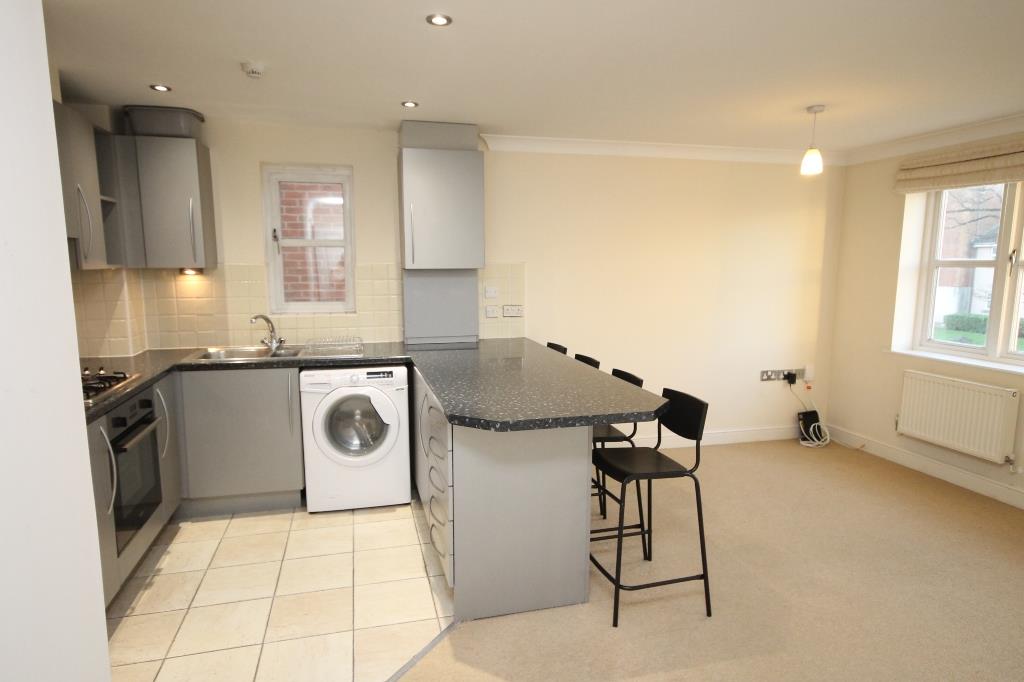 2 bed apartment to rent in Strathearn Drive, Westbury-On-Trym 1