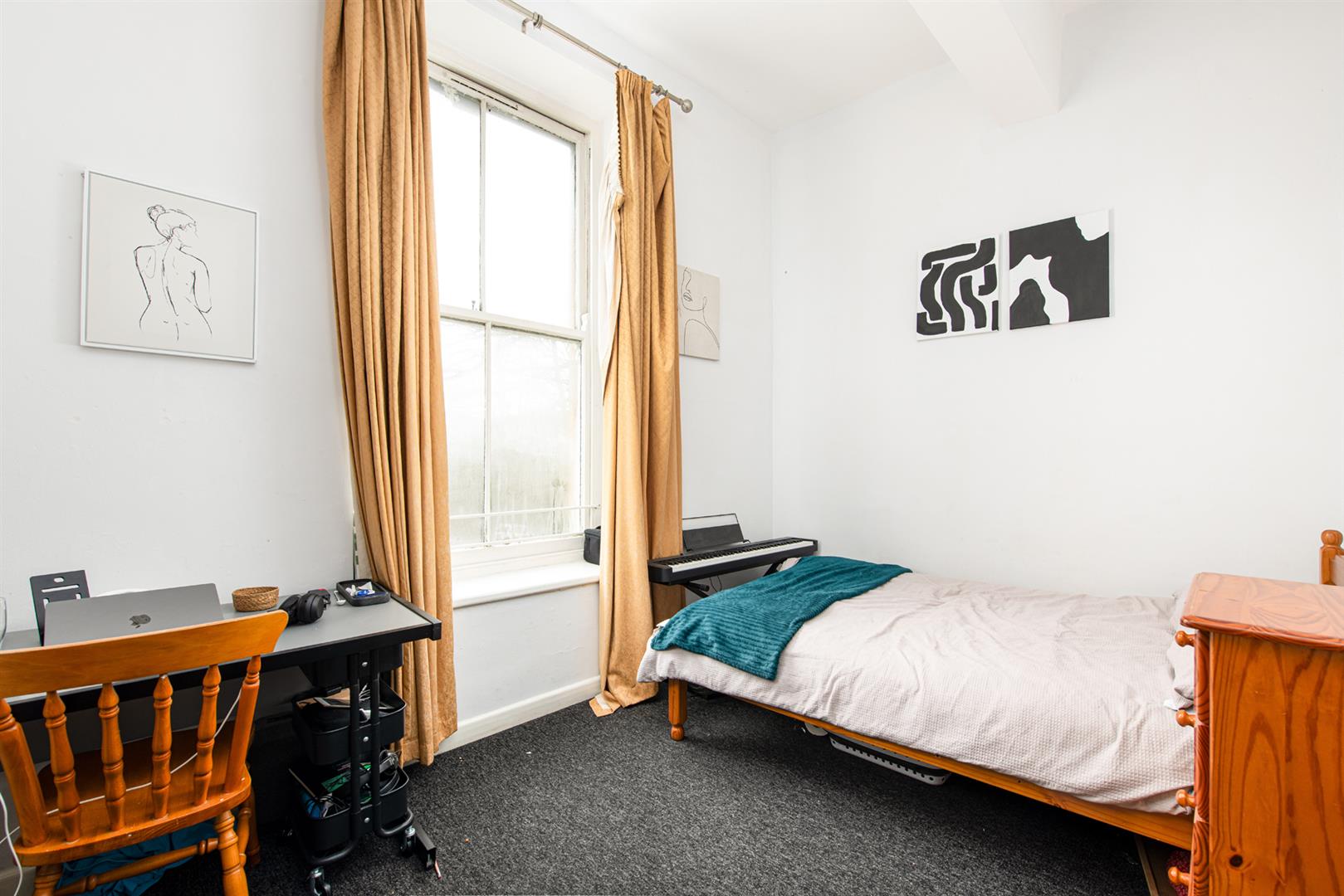 3 bed apartment to rent in Kings Parade Avenue, Bristol 2