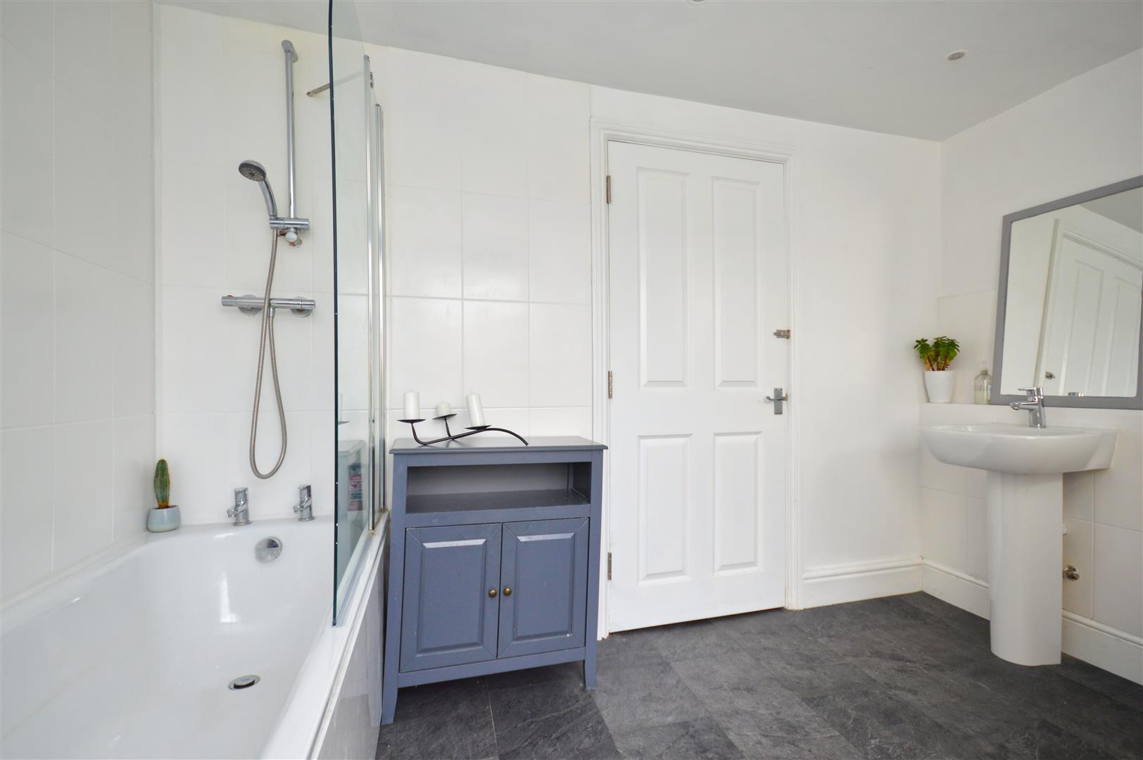 2 bed apartment for sale in Aberdeen Road, Bristol 5