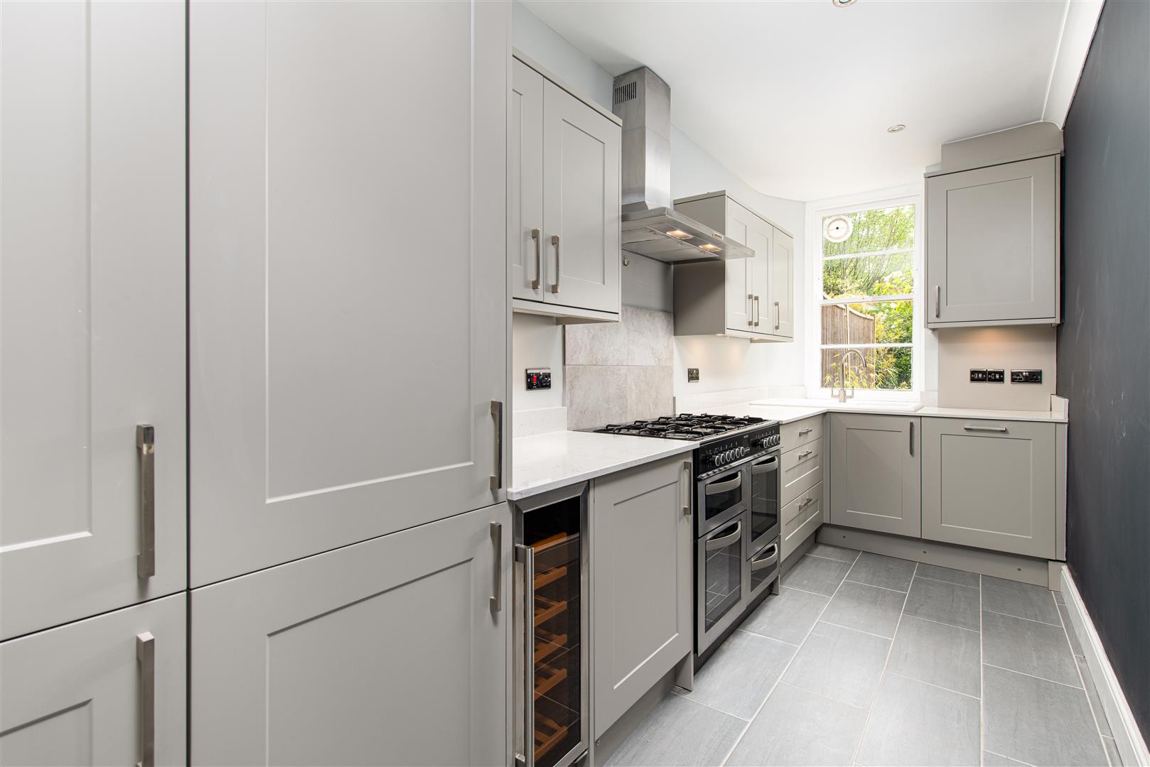 2 bed apartment for sale in Beaufort Road, Clifton  - Property Image 3
