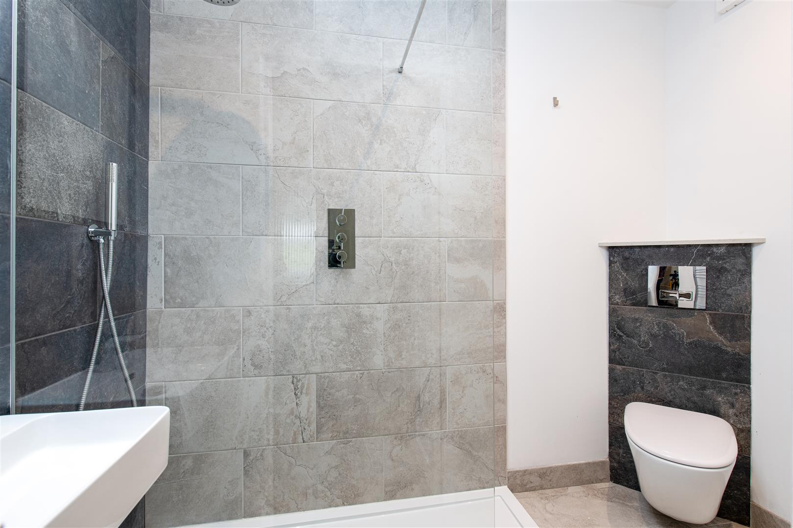 2 bed apartment for sale in Beaufort Road, Clifton  - Property Image 10