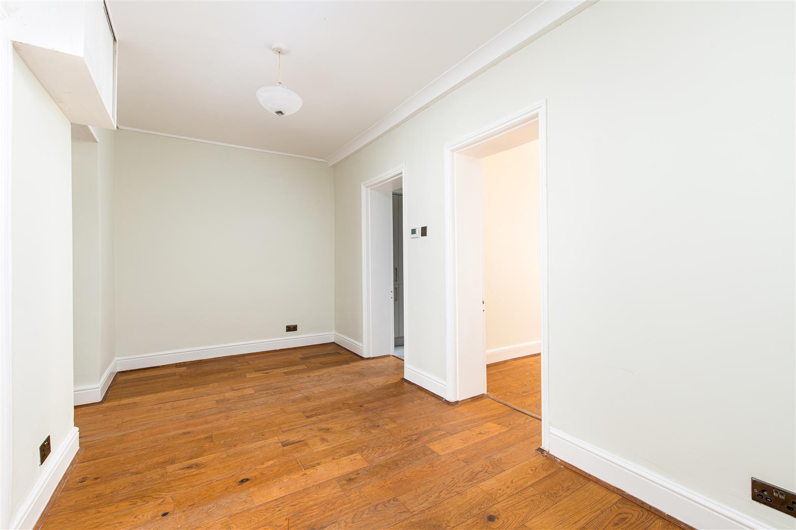 2 bed apartment for sale in Beaufort Road, Clifton  - Property Image 15