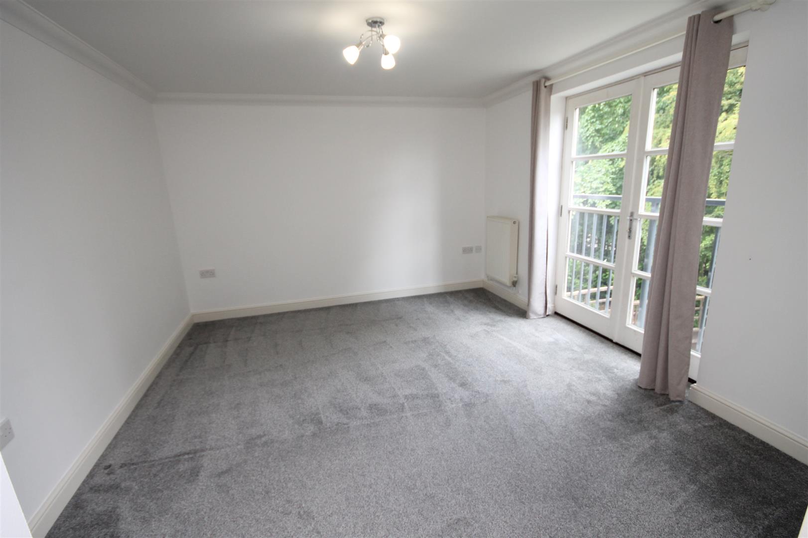1 bed flat to rent in Strathearn Drive, Bristol 6