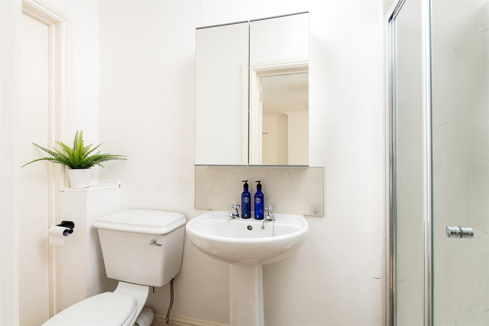 1 bed apartment for sale in Anglesea Place, Bristol  - Property Image 6