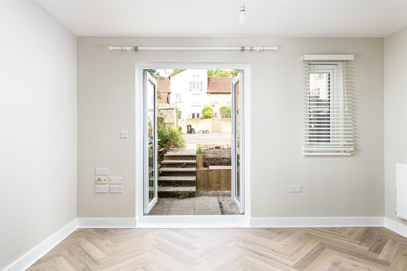 2 bed terraced house for sale in Bartholomews Square, Horfield 11