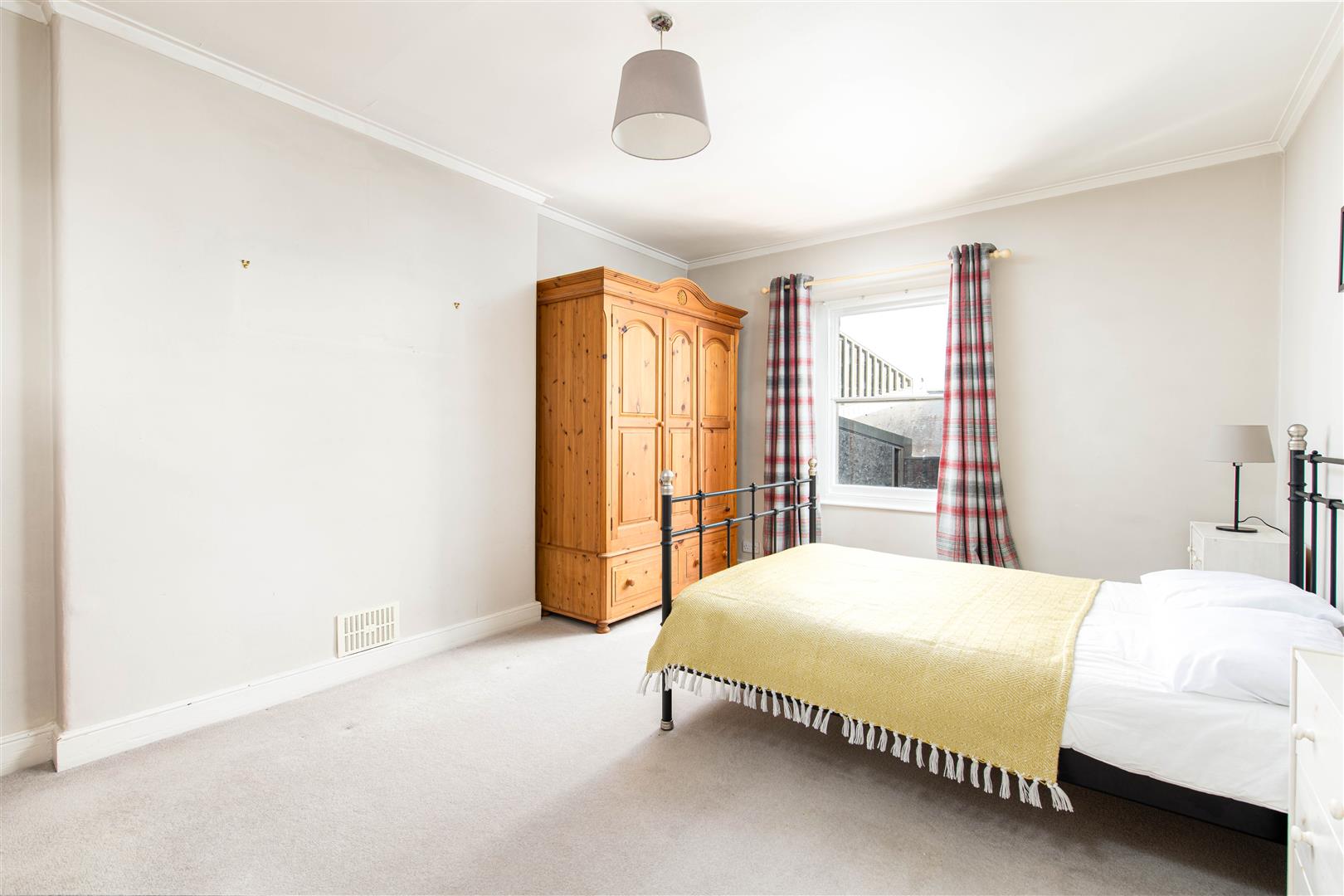 3 bed apartment to rent in Pembroke Road, Bristol 16