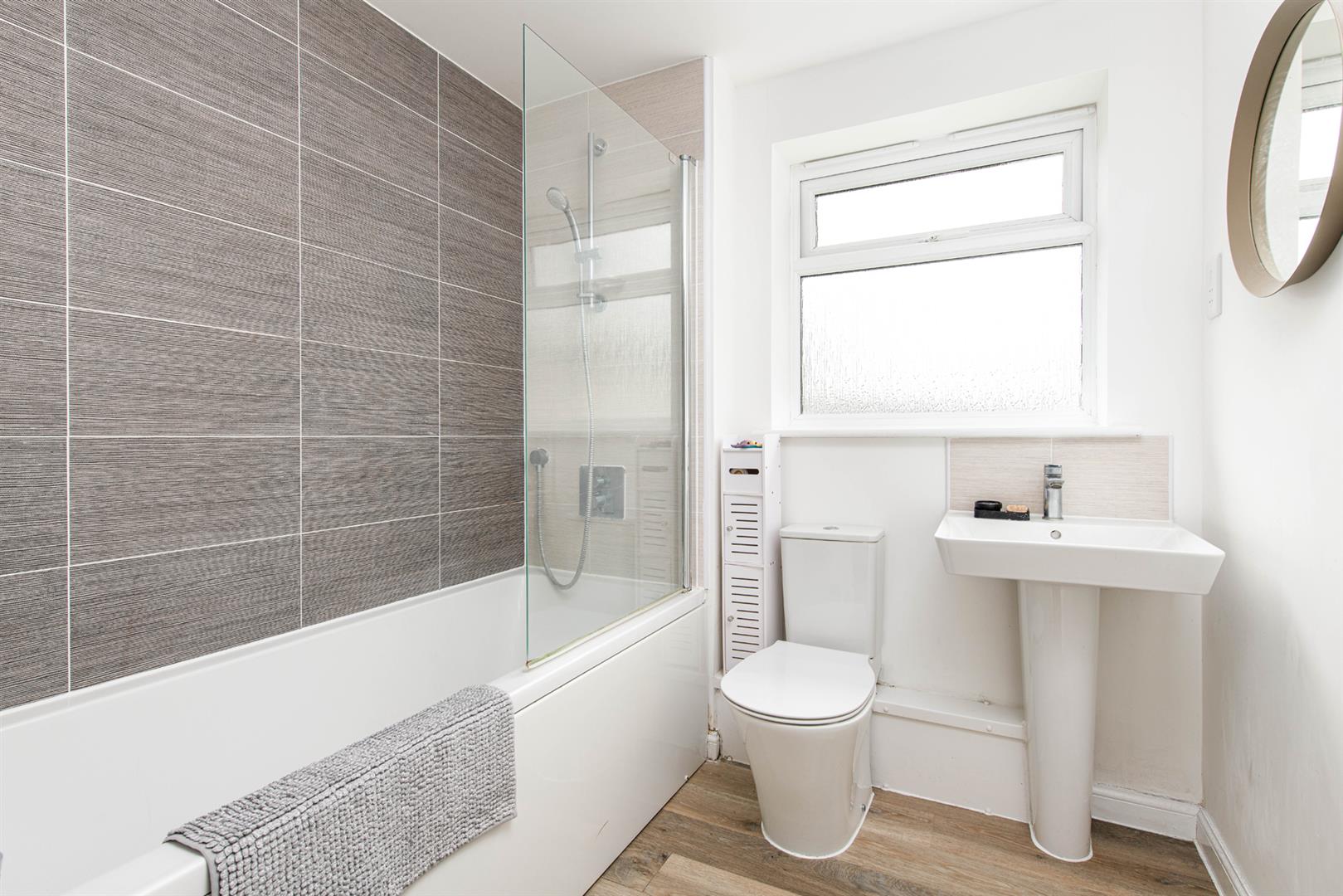 2 bed apartment for sale in Mansell Road, Patchway  - Property Image 7