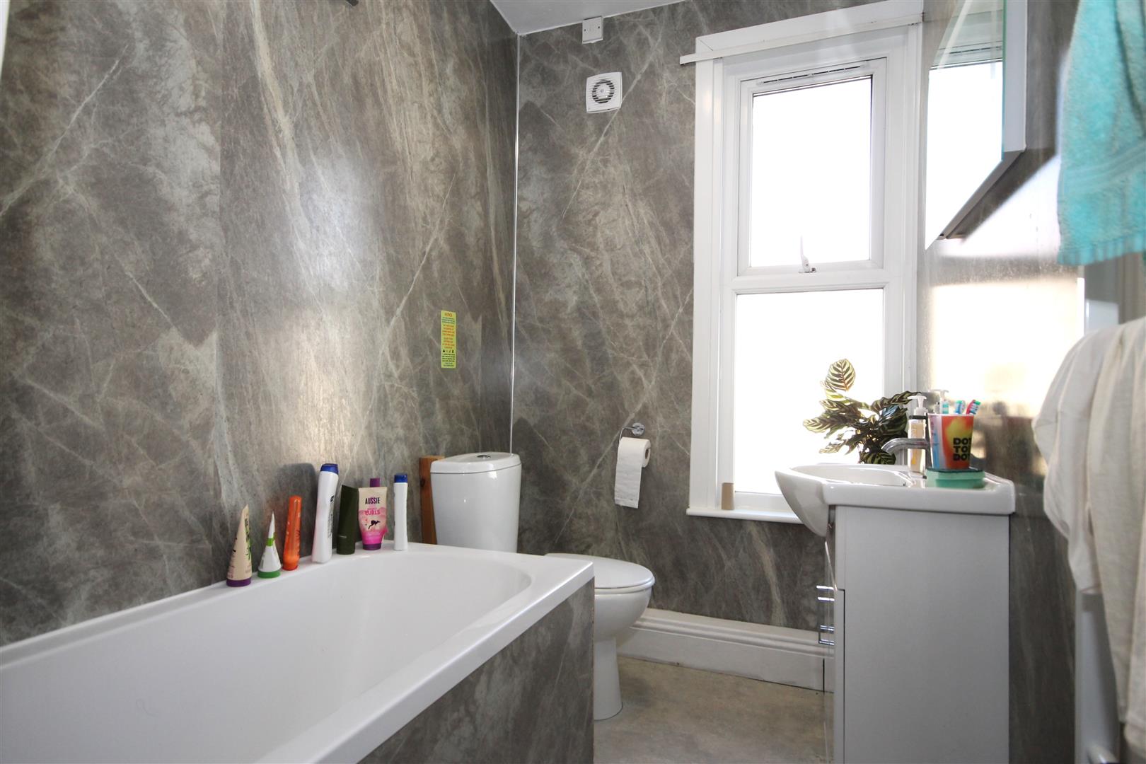 4 bed terraced house to rent in Doone Road, Bristol 8