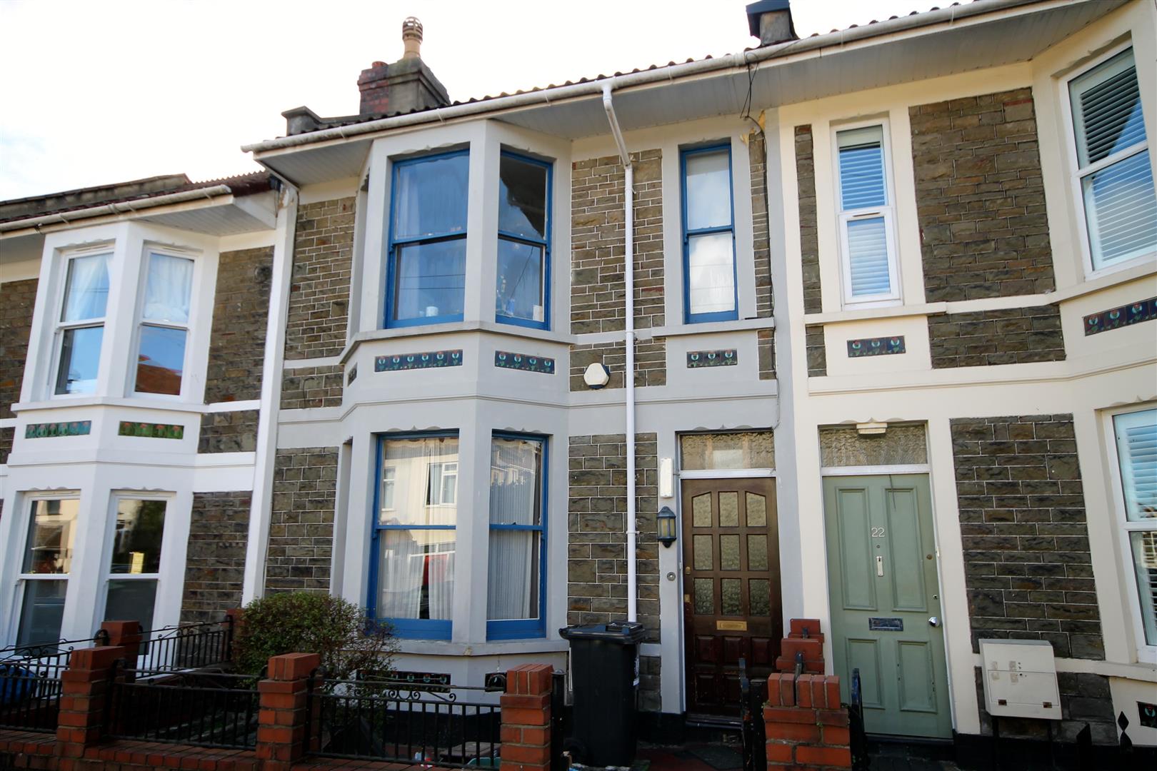 5 bed terraced house to rent in Rudthorpe Road, Bristol - Property Image 1