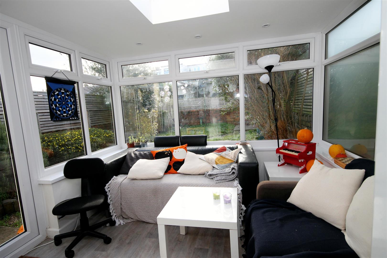 5 bed terraced house to rent in Rudthorpe Road, Bristol 2