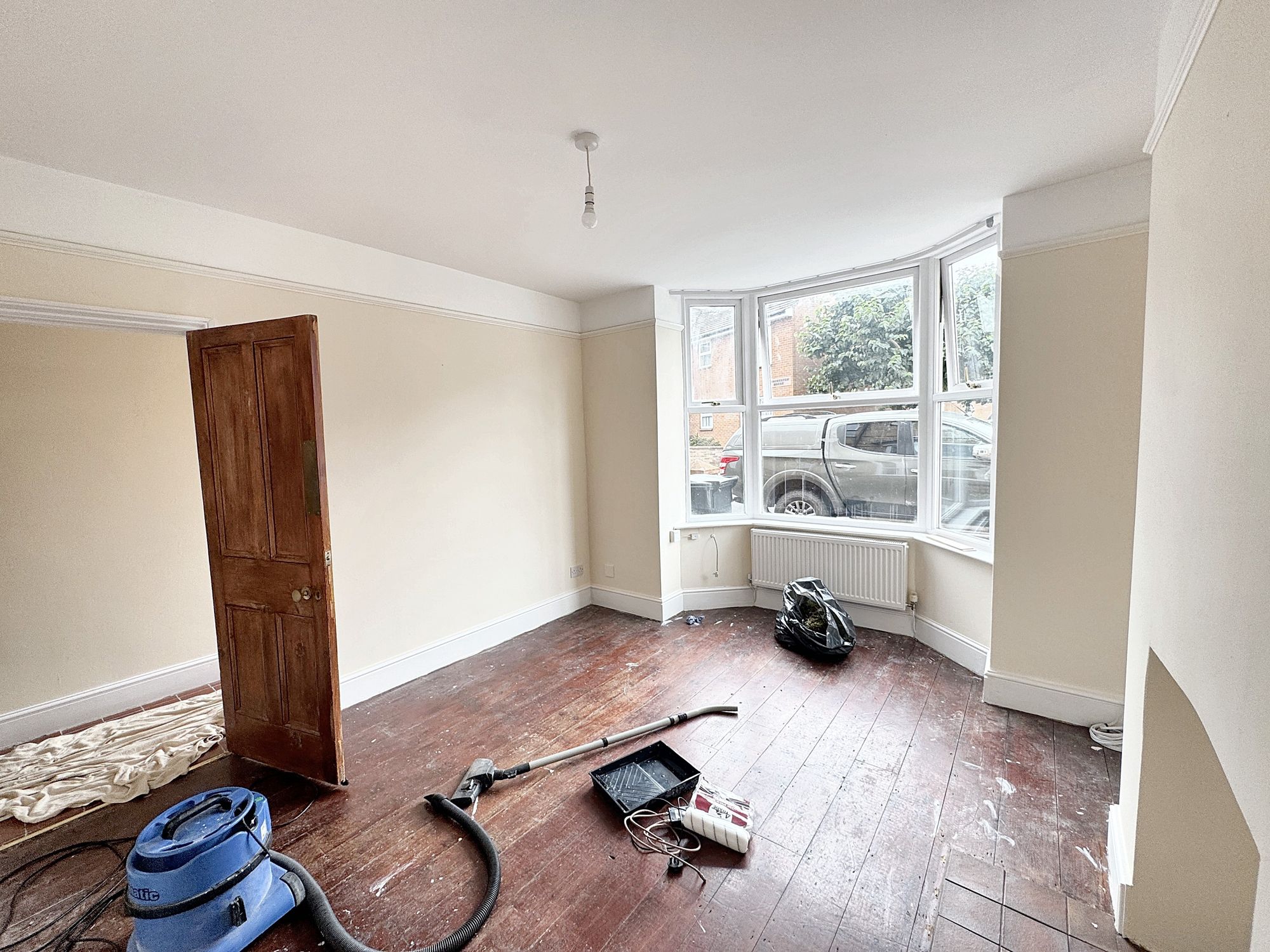 3 bed terraced house to rent in Winchester Street, Taunton, TA1  - Property Image 2