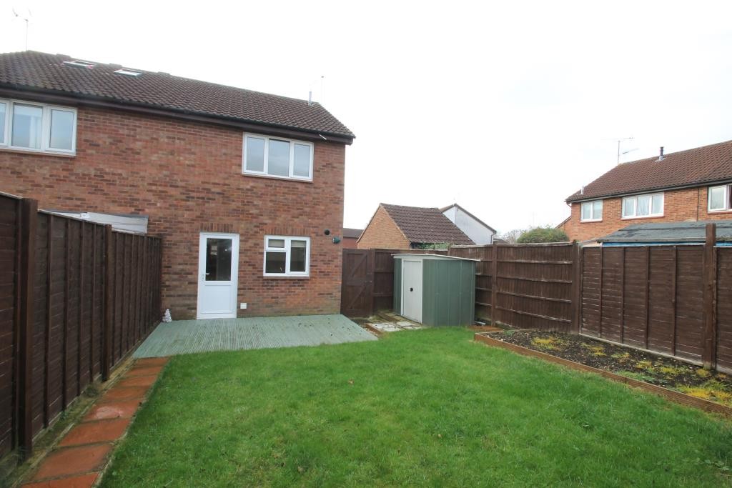2 bed semi-detached house to rent in Scott Close, Taunton  - Property Image 8