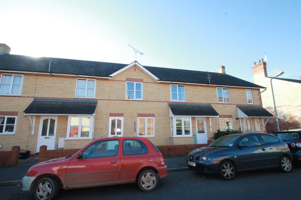 2 bed terraced house to rent in Rupert Street, Taunton  - Property Image 1