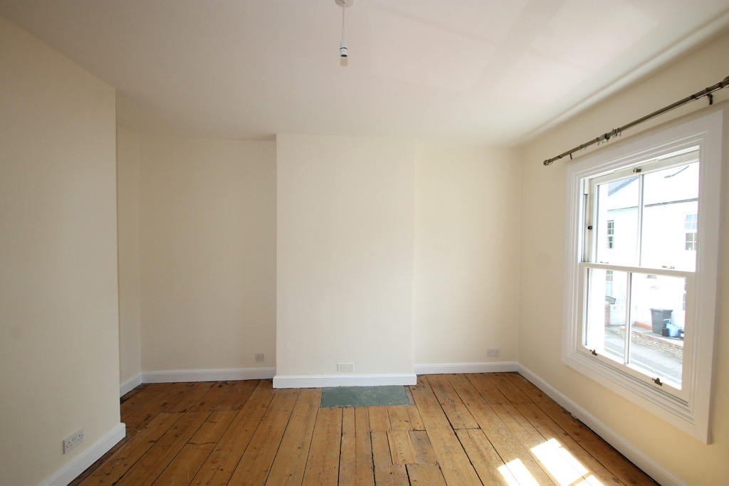 2 bed terraced house to rent in Trinity Street, Taunton  - Property Image 5