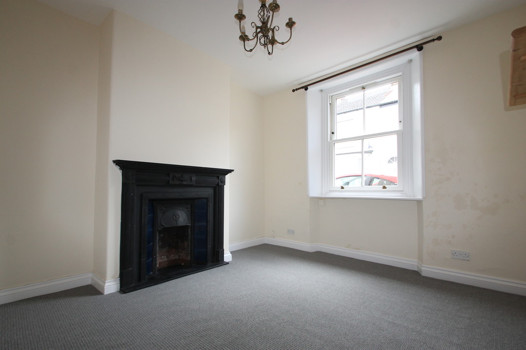 2 bed terraced house to rent in Trinity Street, Taunton  - Property Image 2