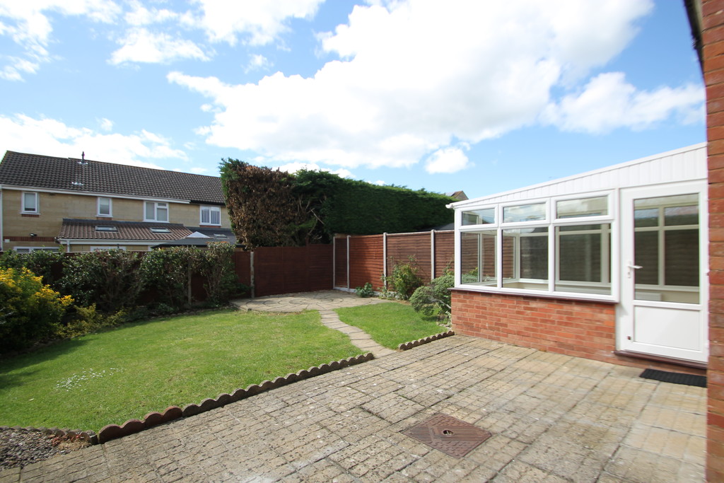 3 bed semi-detached house to rent in Medway Close, Taunton  - Property Image 5