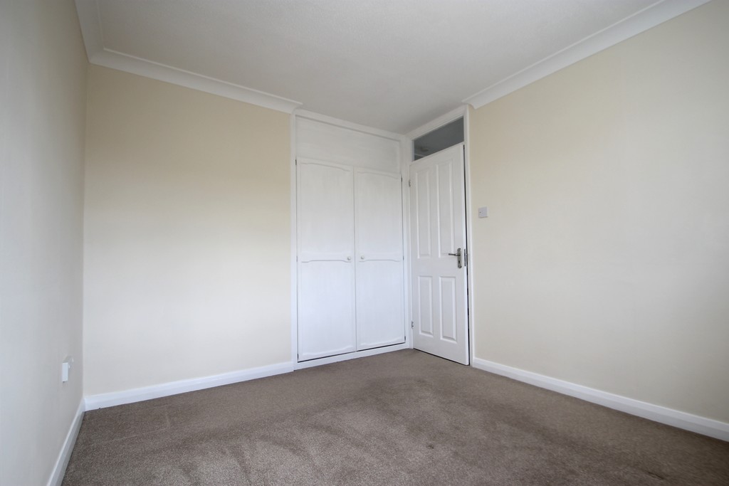 3 bed semi-detached house to rent in Medway Close, Taunton  - Property Image 10