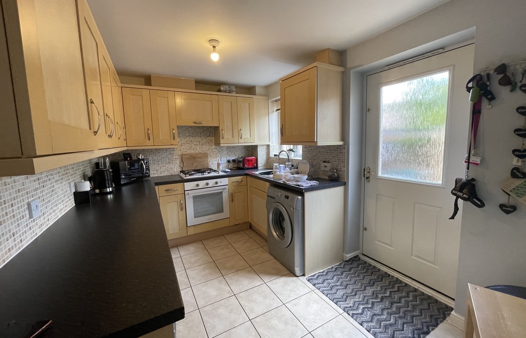 3 bed semi-detached house for sale in Burge Crescent, Taunton  - Property Image 3