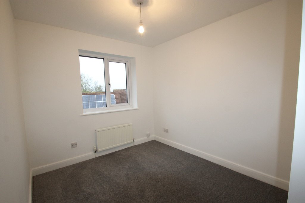3 bed terraced house for sale in Fivash Close, Taunton  - Property Image 11